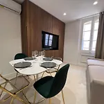 Nomad Apartment