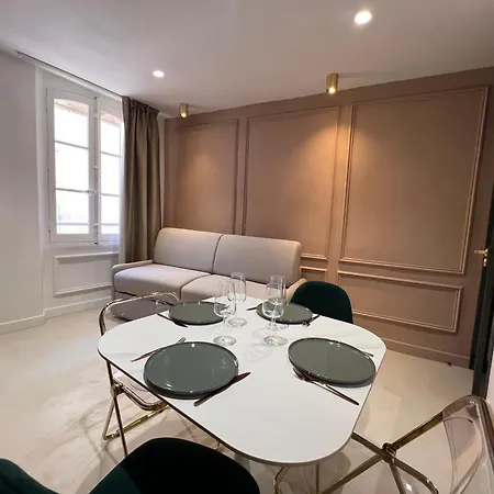 Apartament Nomad *